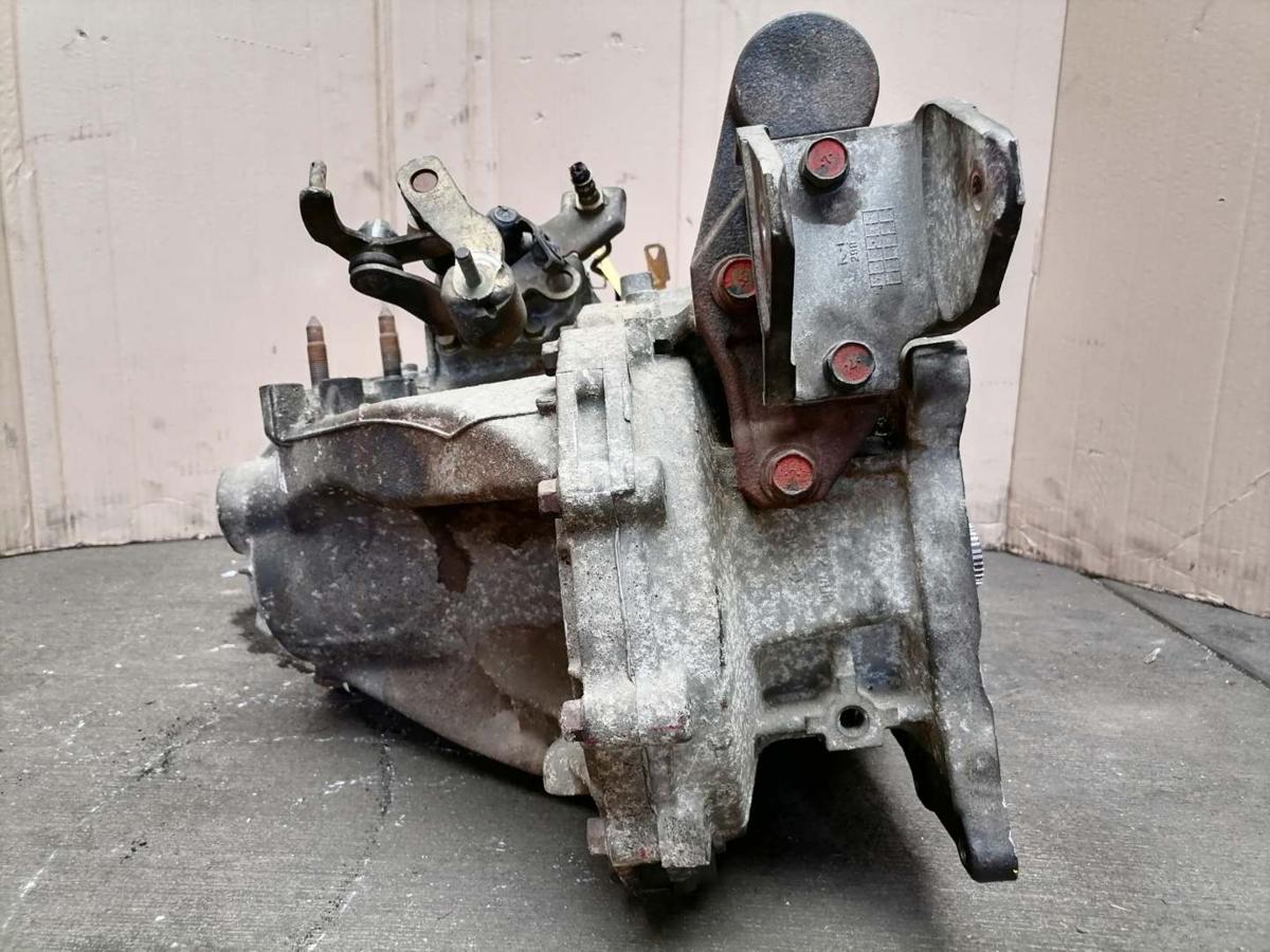 Mitsubishi Outlander 1 original 5 Gang Schaltgetriebe Allrad 2.0 100KW Bj.2005 Mitsubishi Outlander 1 original 5 Gang Schaltgetriebe Allrad 2.0 100KW Bj.2005